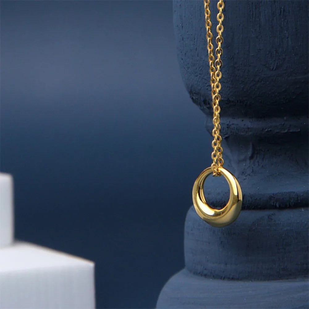 Hollow Circle Necklace