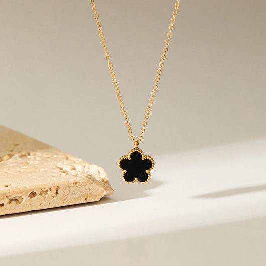 Clover Necklace