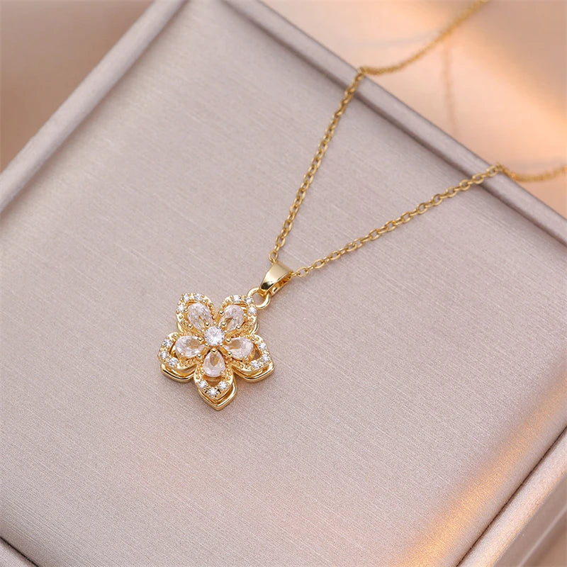 Romantic Flower Necklace