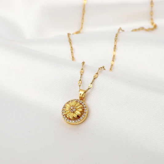 Golden Flower Zircon Necklace